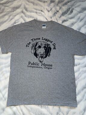 Gildan Gray Graphic Tee - Three Legged Dog Public House